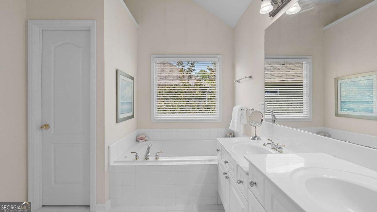 220 Brookeivey Lane Milton - 25