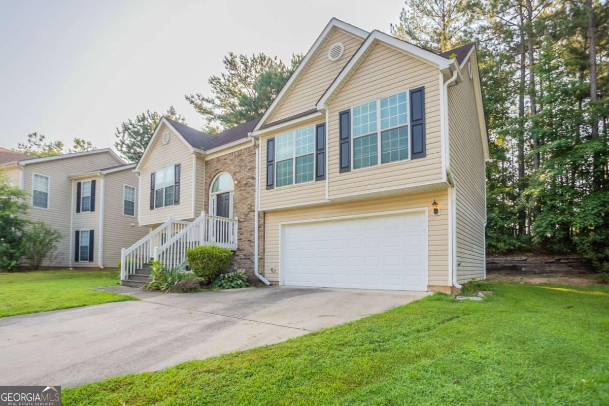 5033 Kens Court Stockbridge - 2