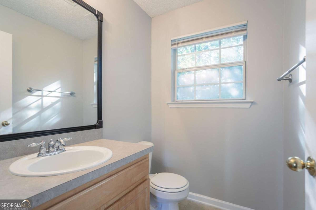 5033 Kens Court Stockbridge - 20