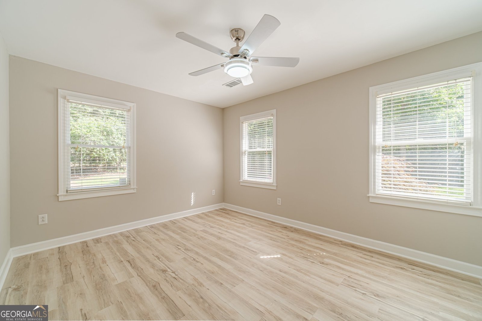 4120 Grady Smith Road Loganville - 36