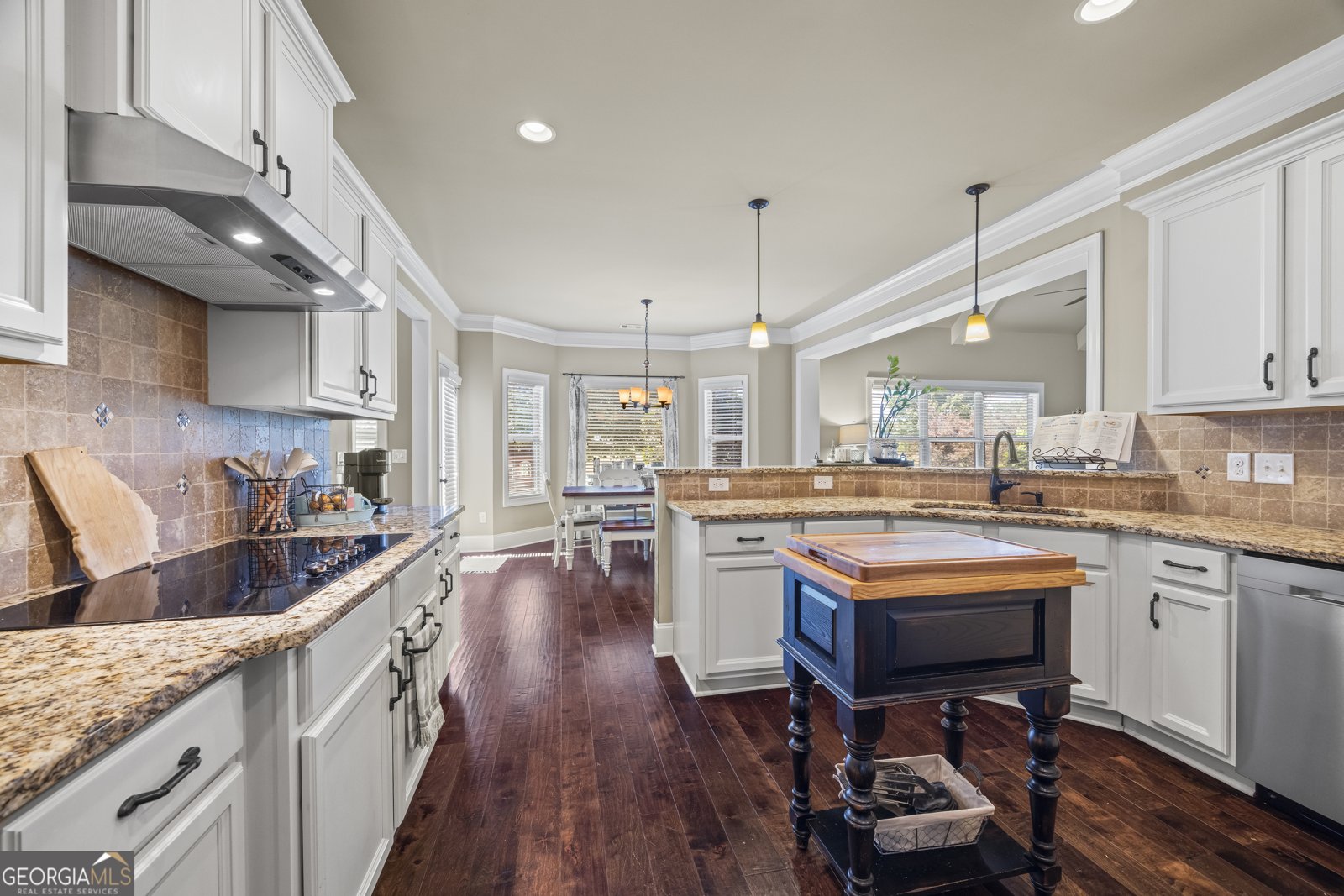 2453 Club Estates Drive Statham - 27