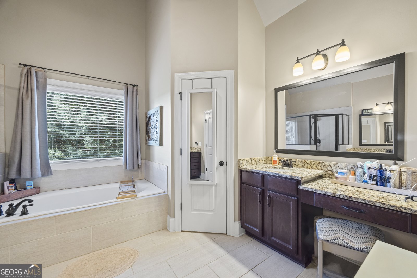 2453 Club Estates Drive Statham - 44