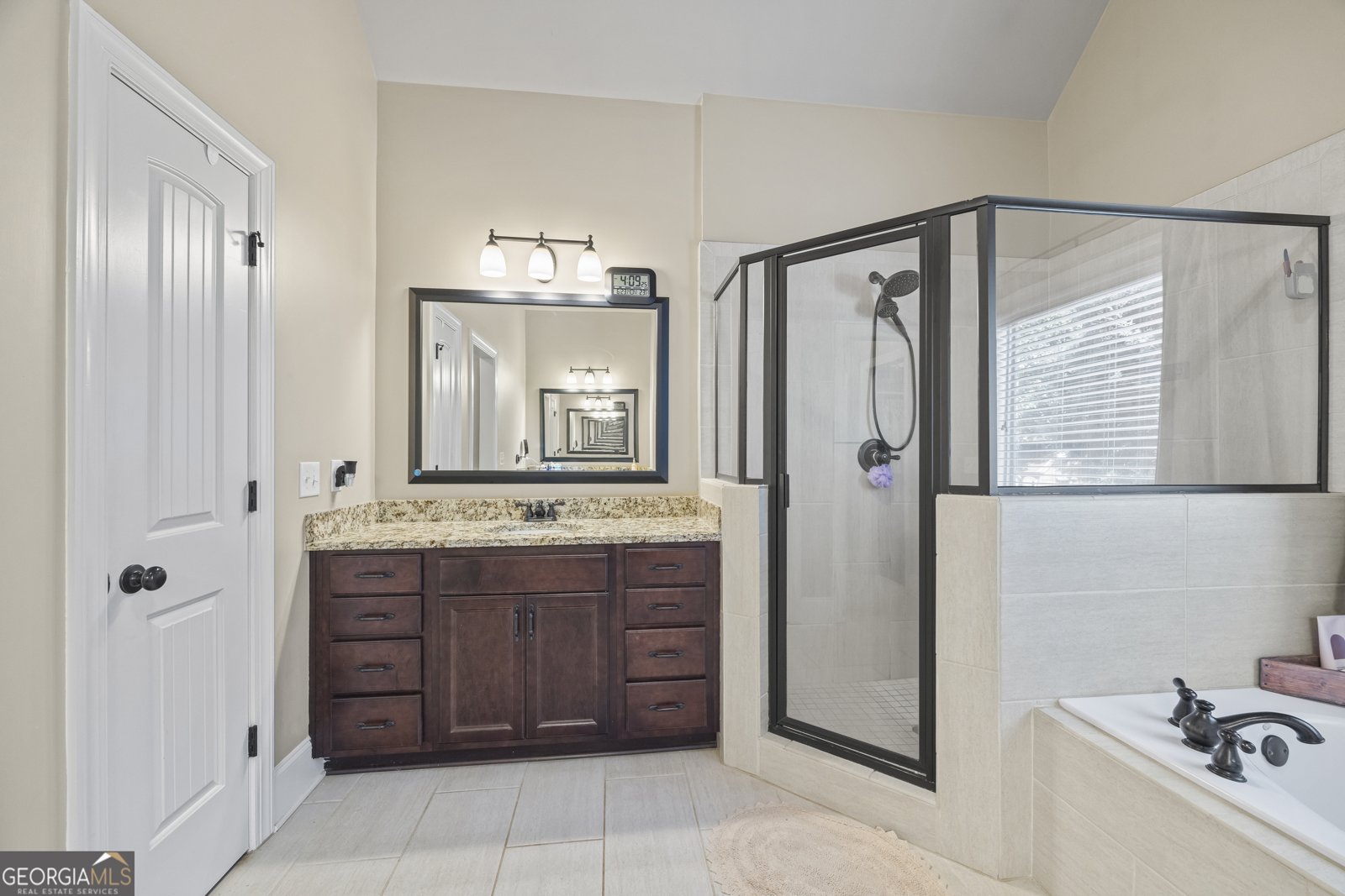 2453 Club Estates Drive Statham - 45