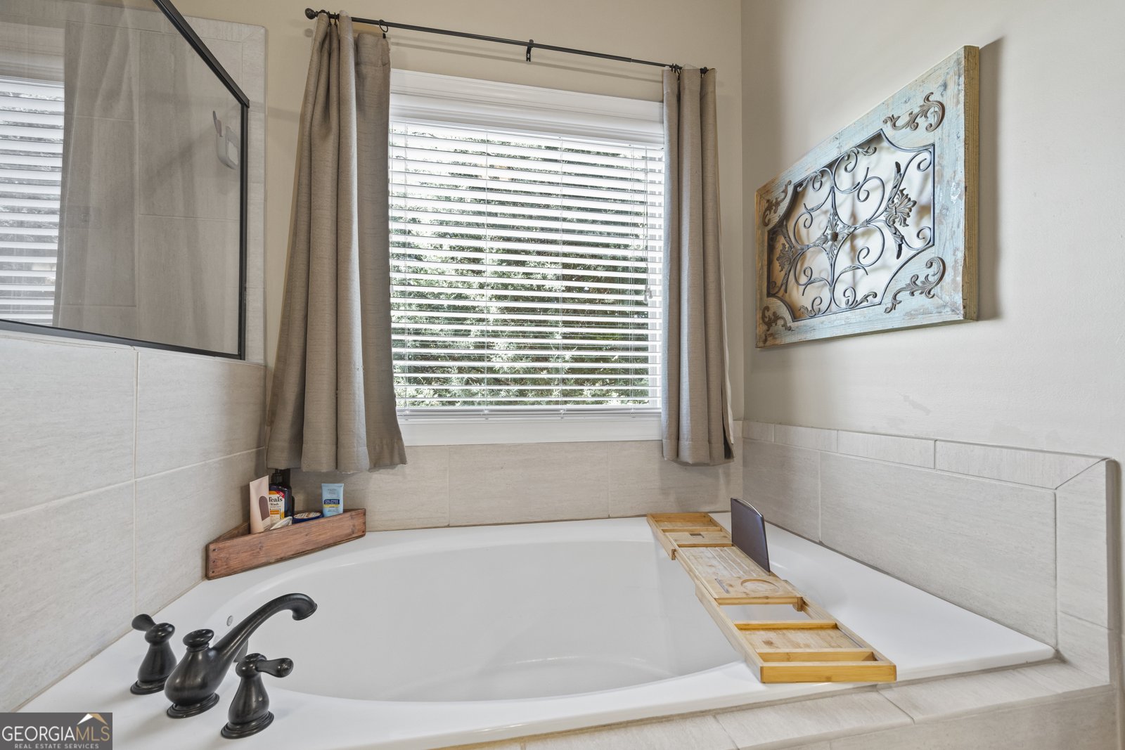 2453 Club Estates Drive Statham - 47