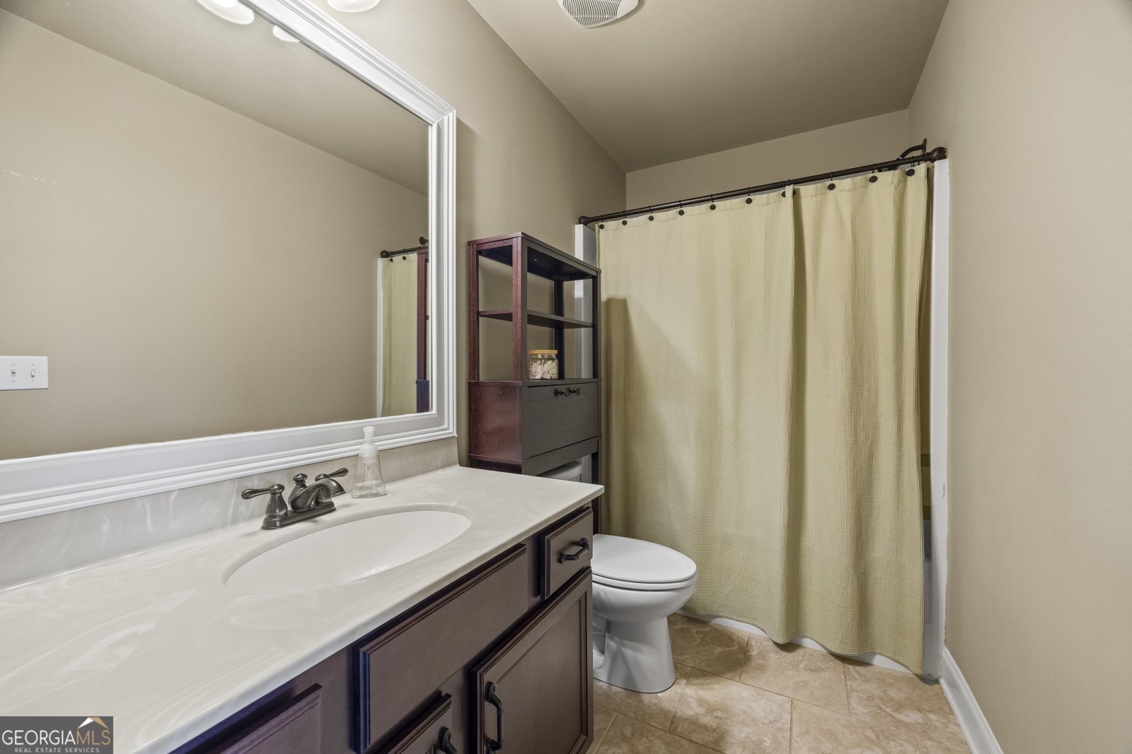 2453 Club Estates Drive Statham - 67