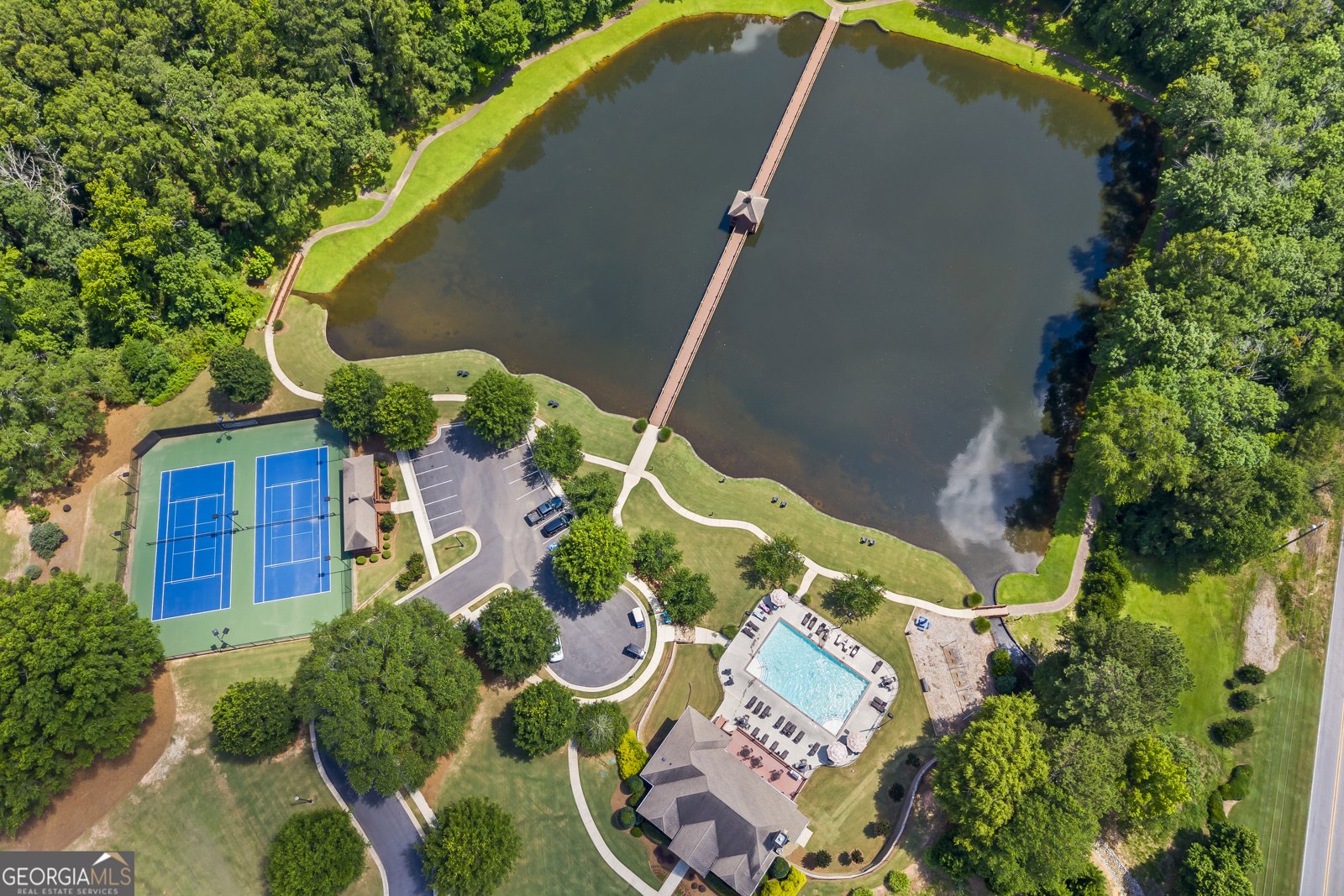 2453 Club Estates Drive Statham - 90