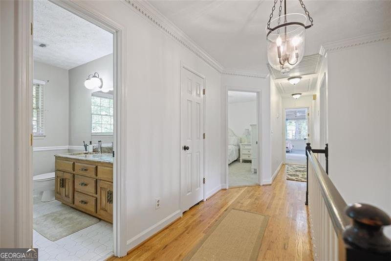 7045 Hunters Knoll Sandy Springs - 22