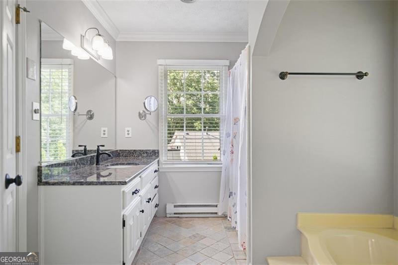 7045 Hunters Knoll Sandy Springs - 25