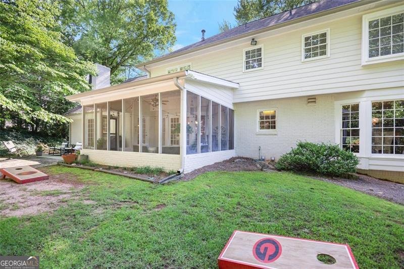 7045 Hunters Knoll Sandy Springs - 40