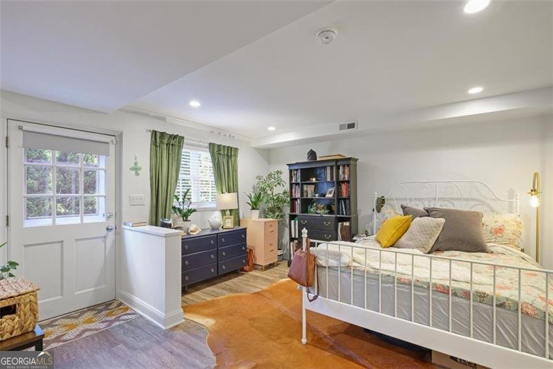 7045 Hunters Knoll Sandy Springs - 9