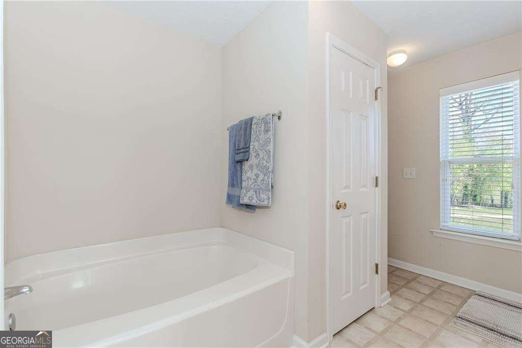 6222 Shoreview Circle Flowery Branch - 18