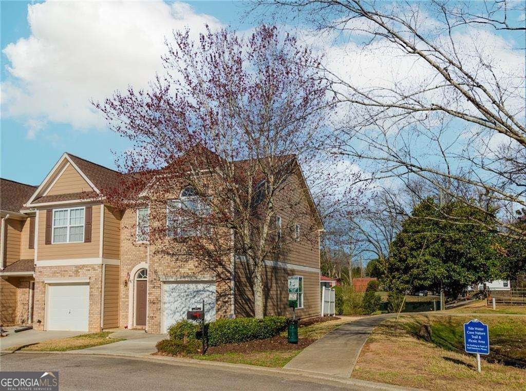6222 Shoreview Circle Flowery Branch - 2