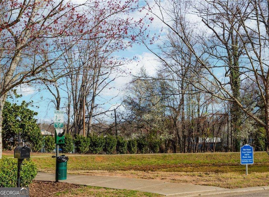 6222 Shoreview Circle Flowery Branch - 29