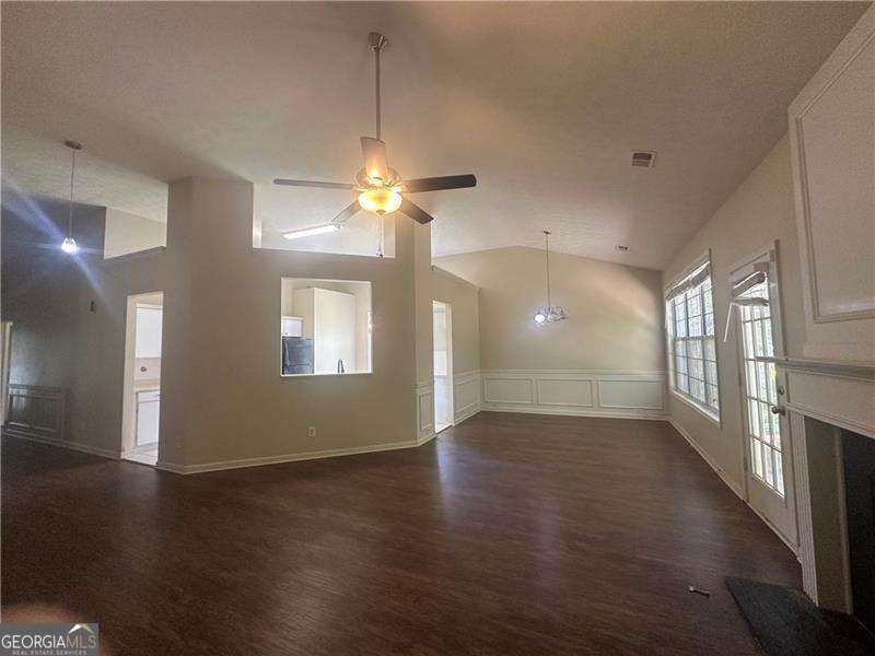 76 Daisy Meadow Trail Lawrenceville - 4