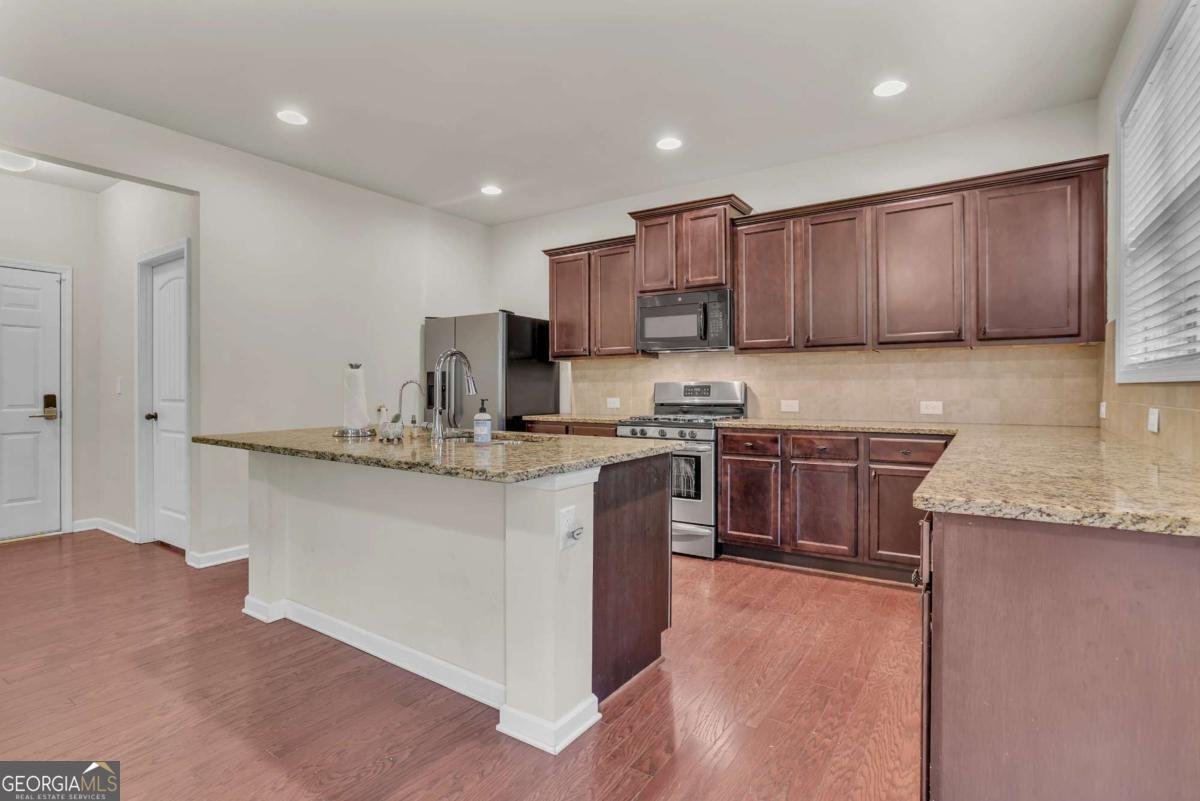 1354 Slate Bend Drive Dacula - 13