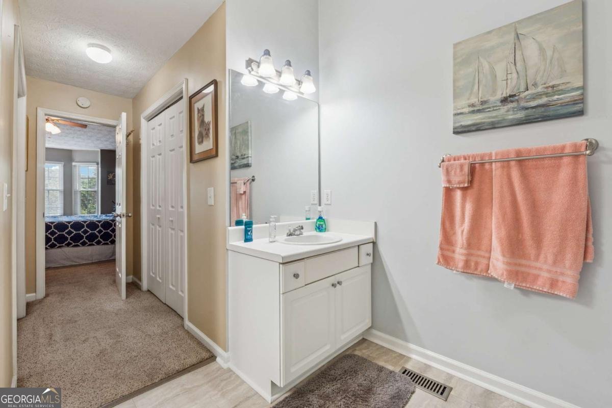 672 Victorian Circle Dallas - 14