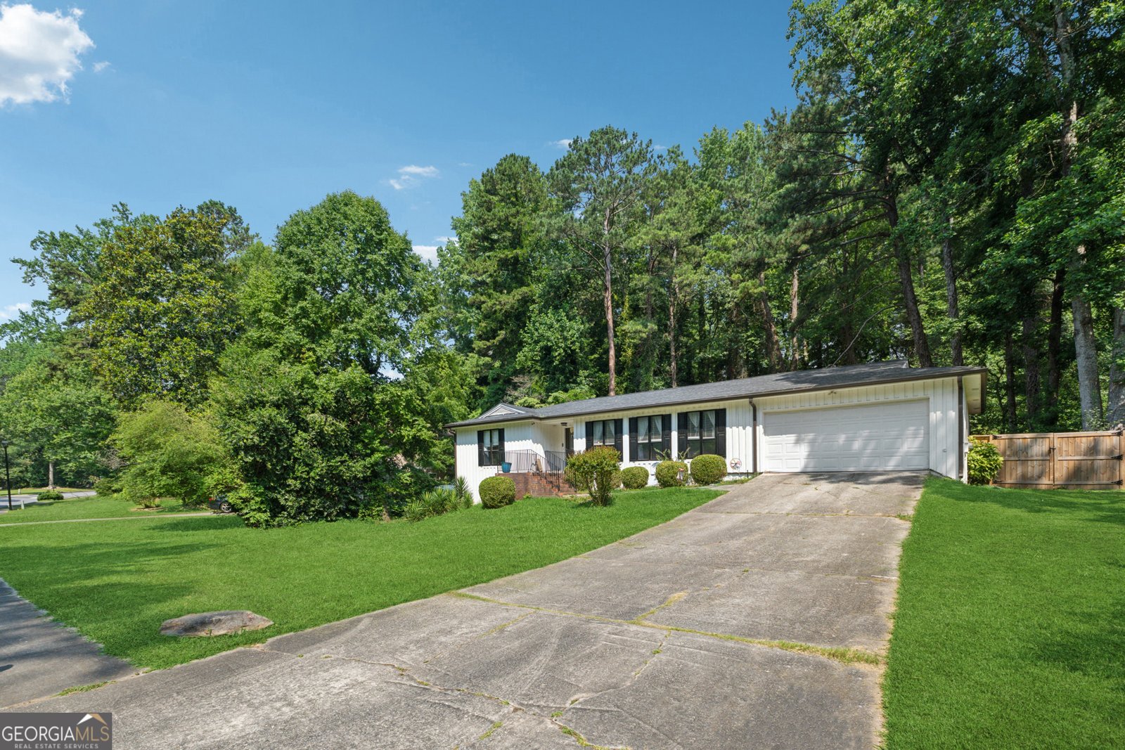 5360 FIELDGREEN Stone Mountain - 2