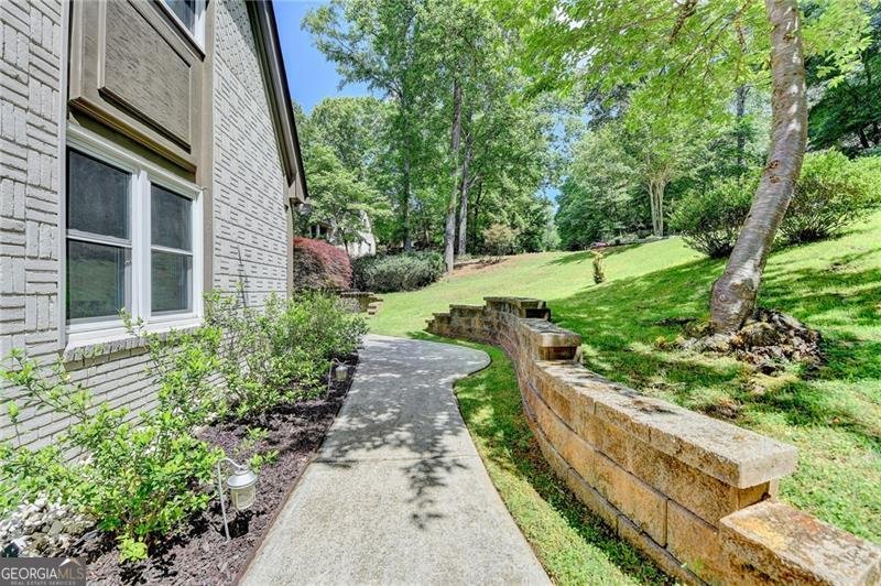 1595 Northcliff Trace Roswell - 65