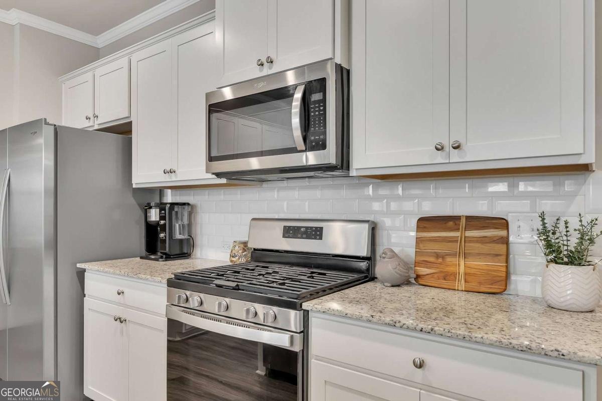738 Woodstock Grove Drive Woodstock - 8