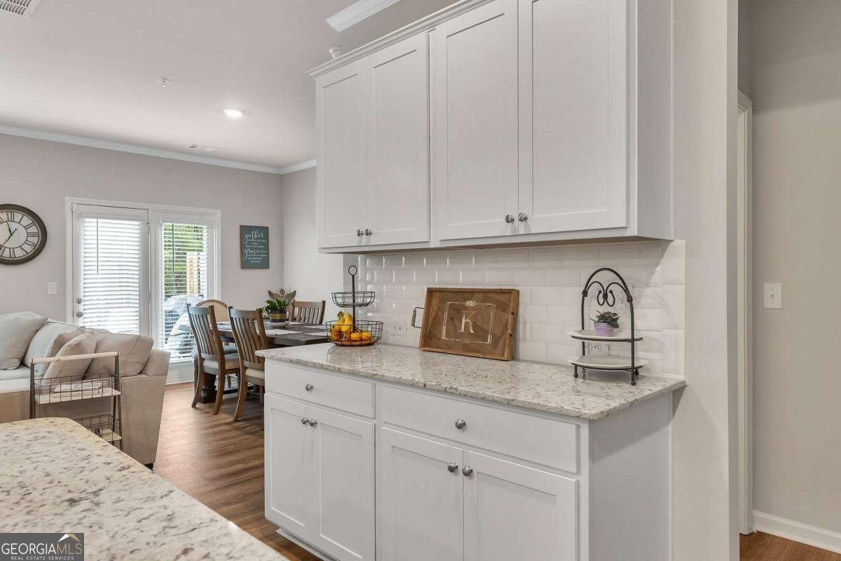 738 Woodstock Grove Drive Woodstock - 9
