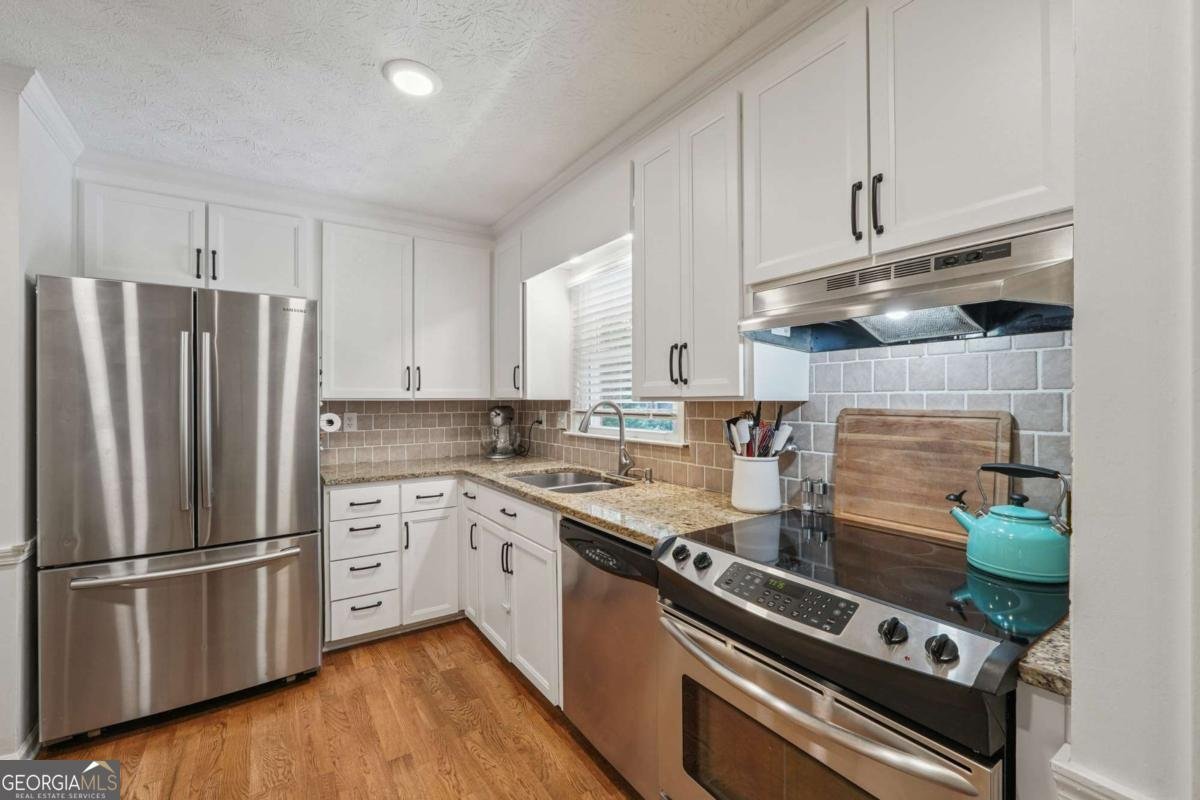 190 Windflower Trace Roswell - 16