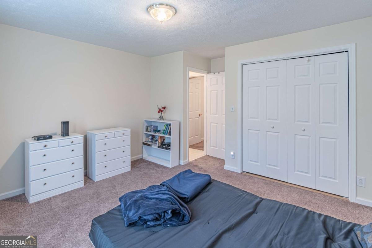 2325 Sailor Lane Suwanee - 24