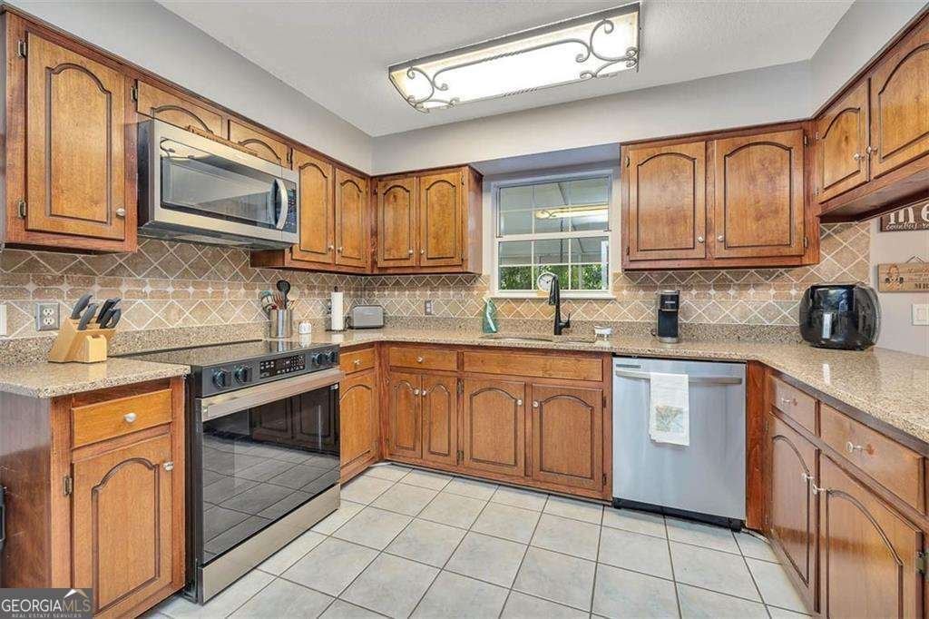 110 Thornhill Drive Brunswick - 8