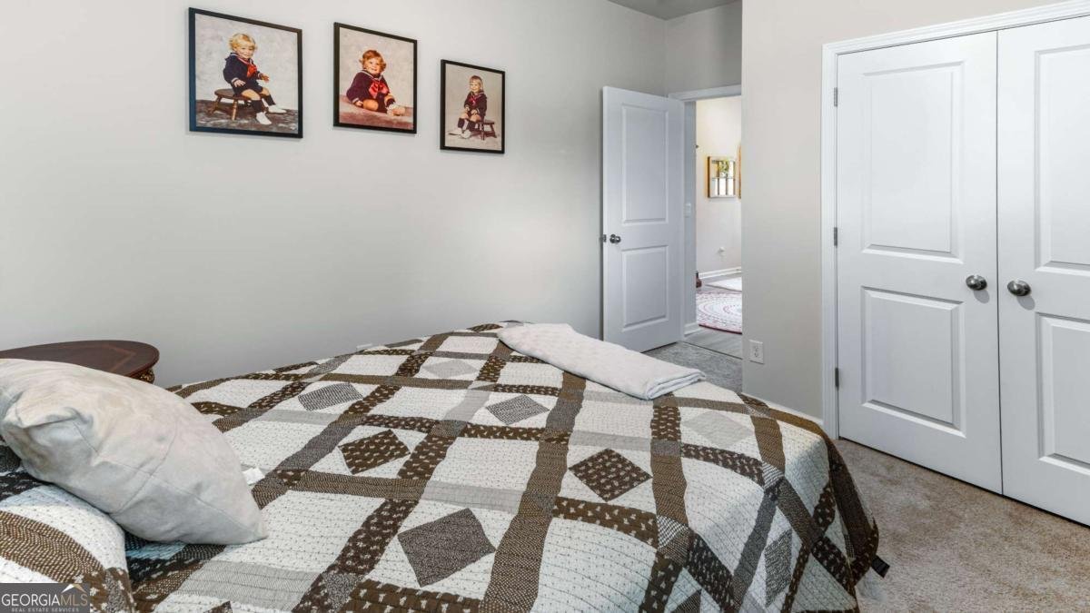 33 Woodford Reserve Drive Pooler - 14