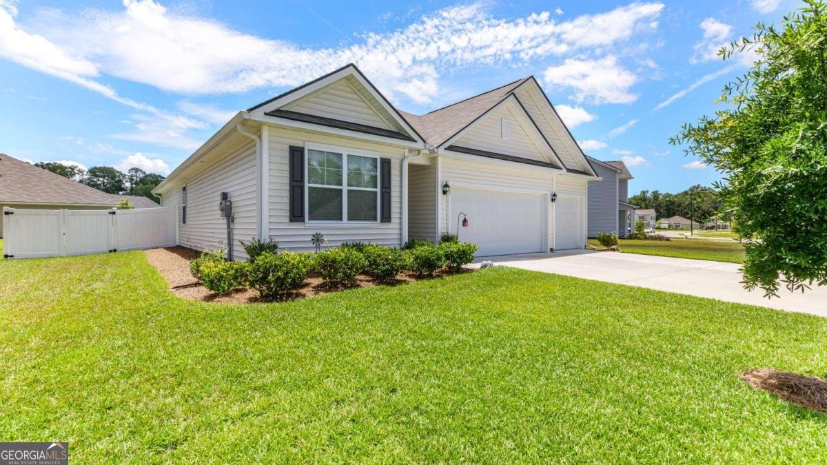33 Woodford Reserve Drive Pooler - 3