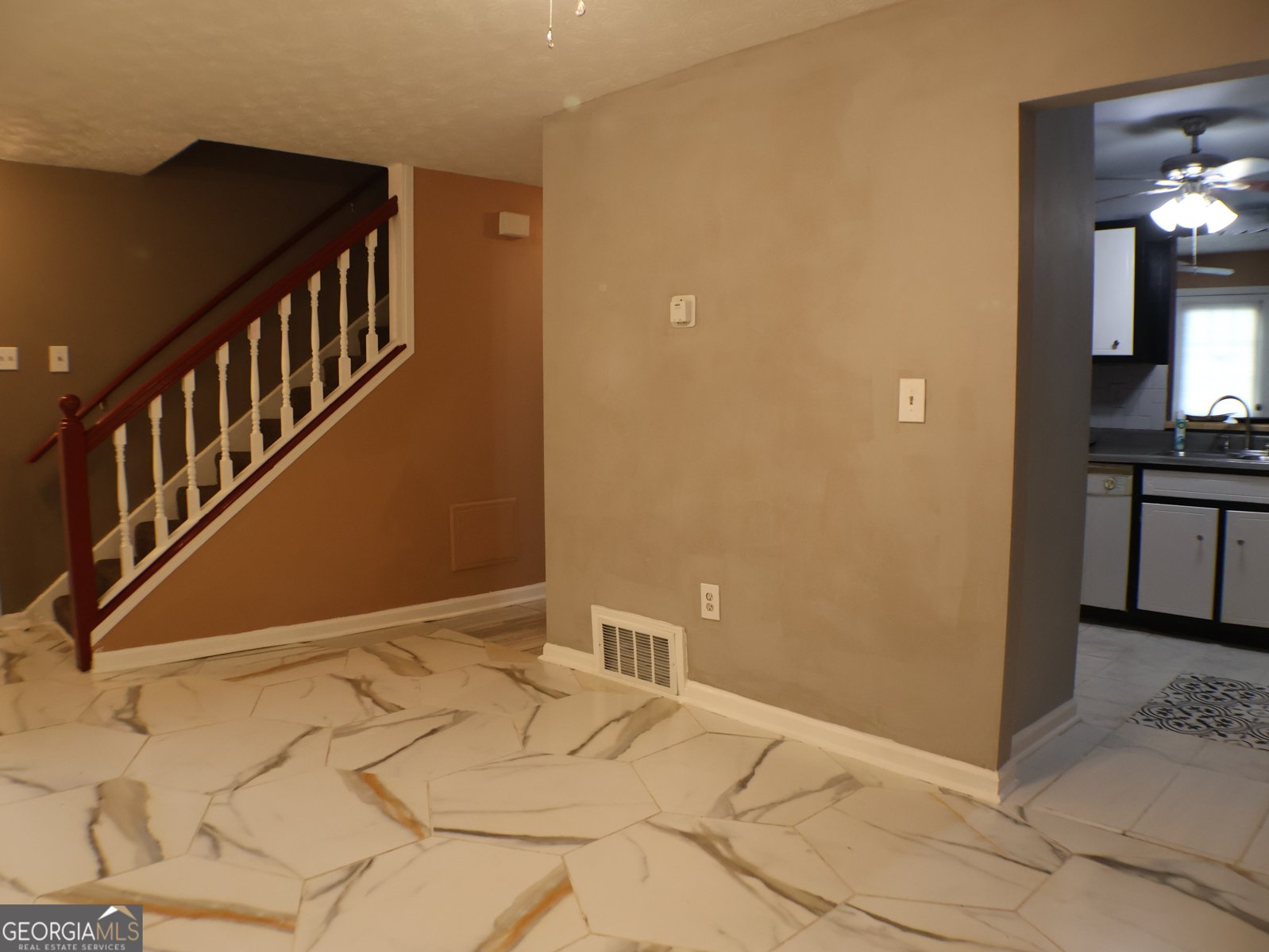 2498 Robinhood Drive Ellenwood - 27