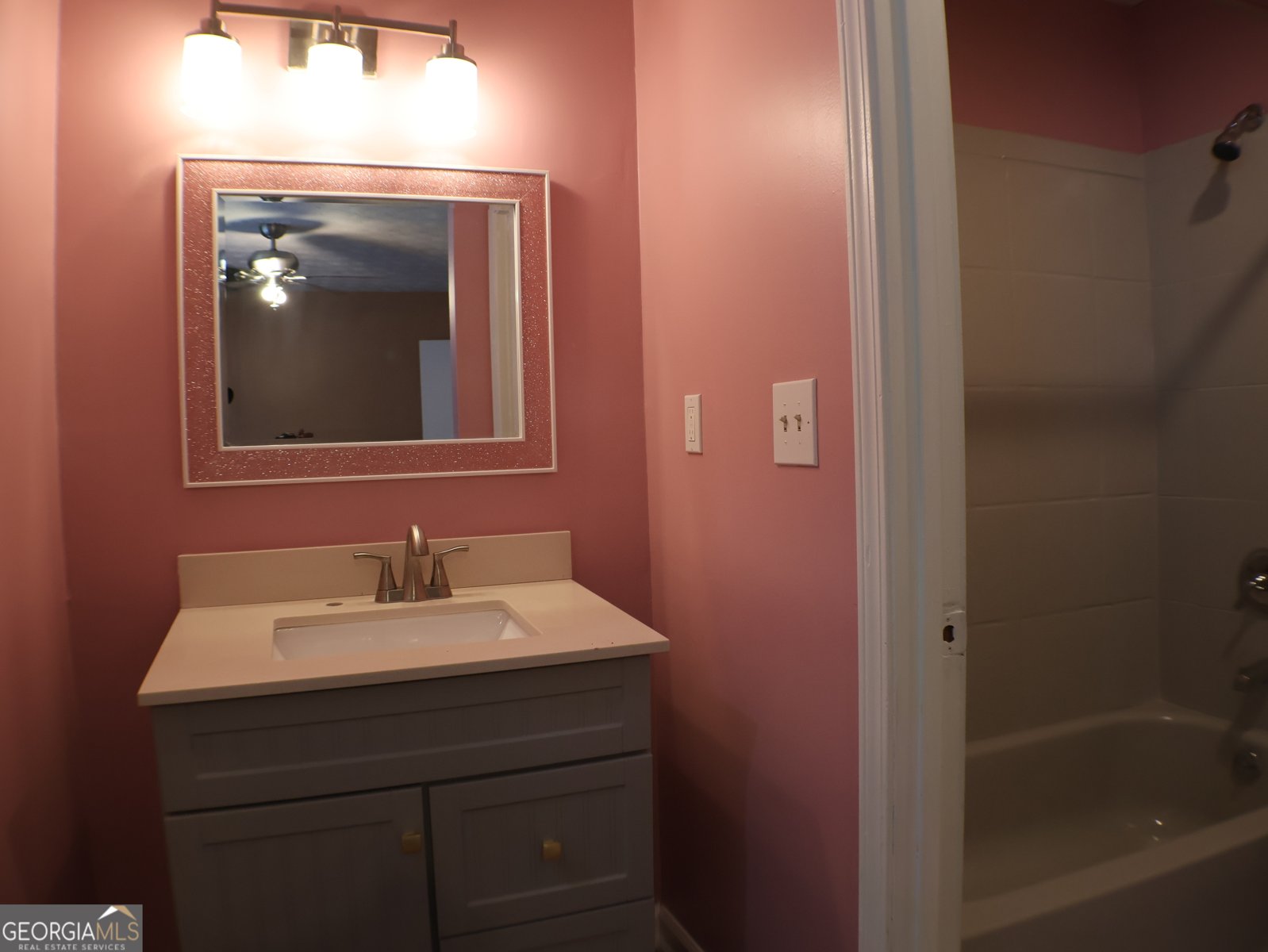 2498 Robinhood Drive Ellenwood - 41
