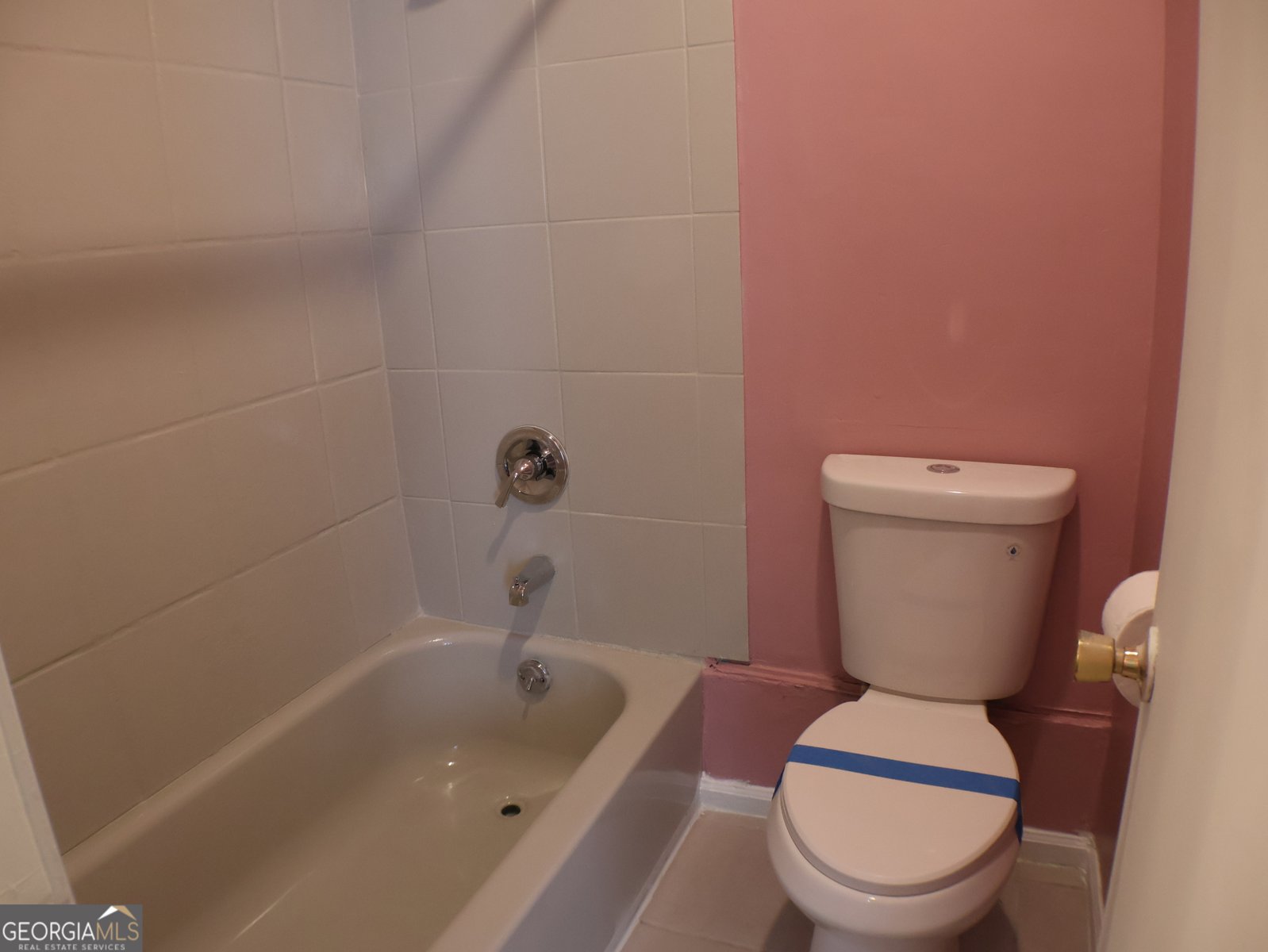 2498 Robinhood Drive Ellenwood - 43