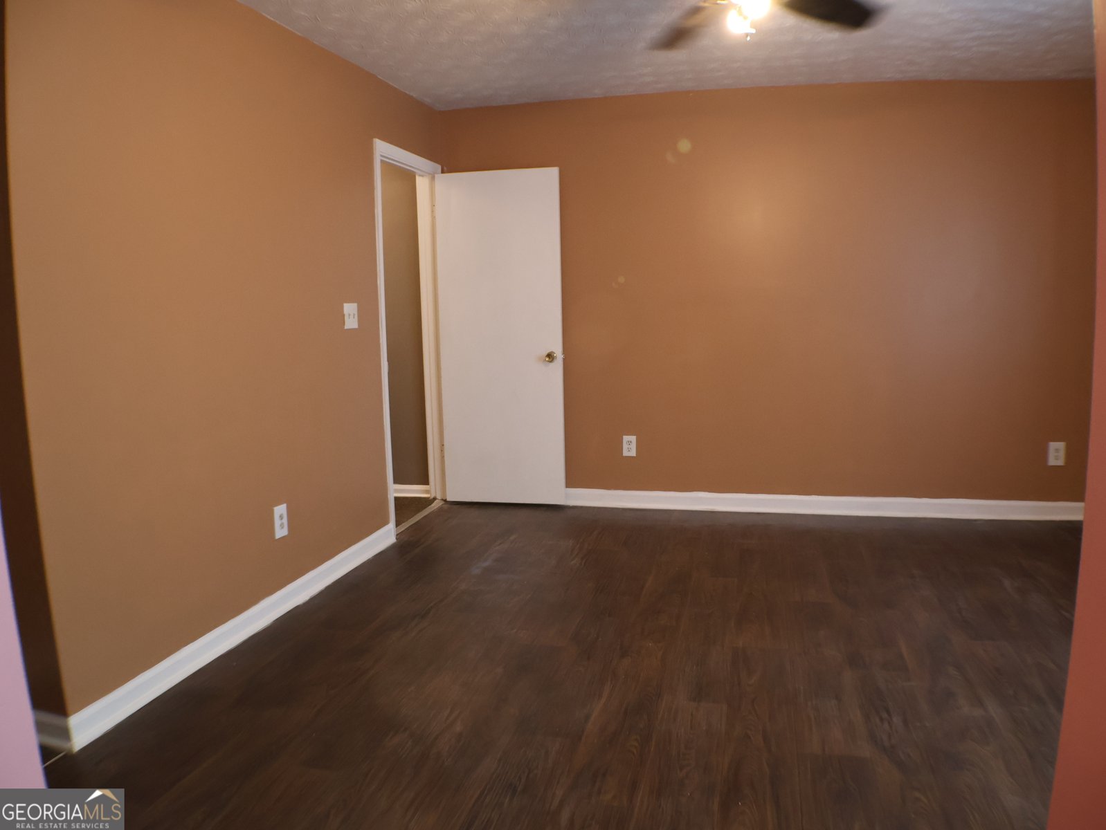 2498 Robinhood Drive Ellenwood - 44