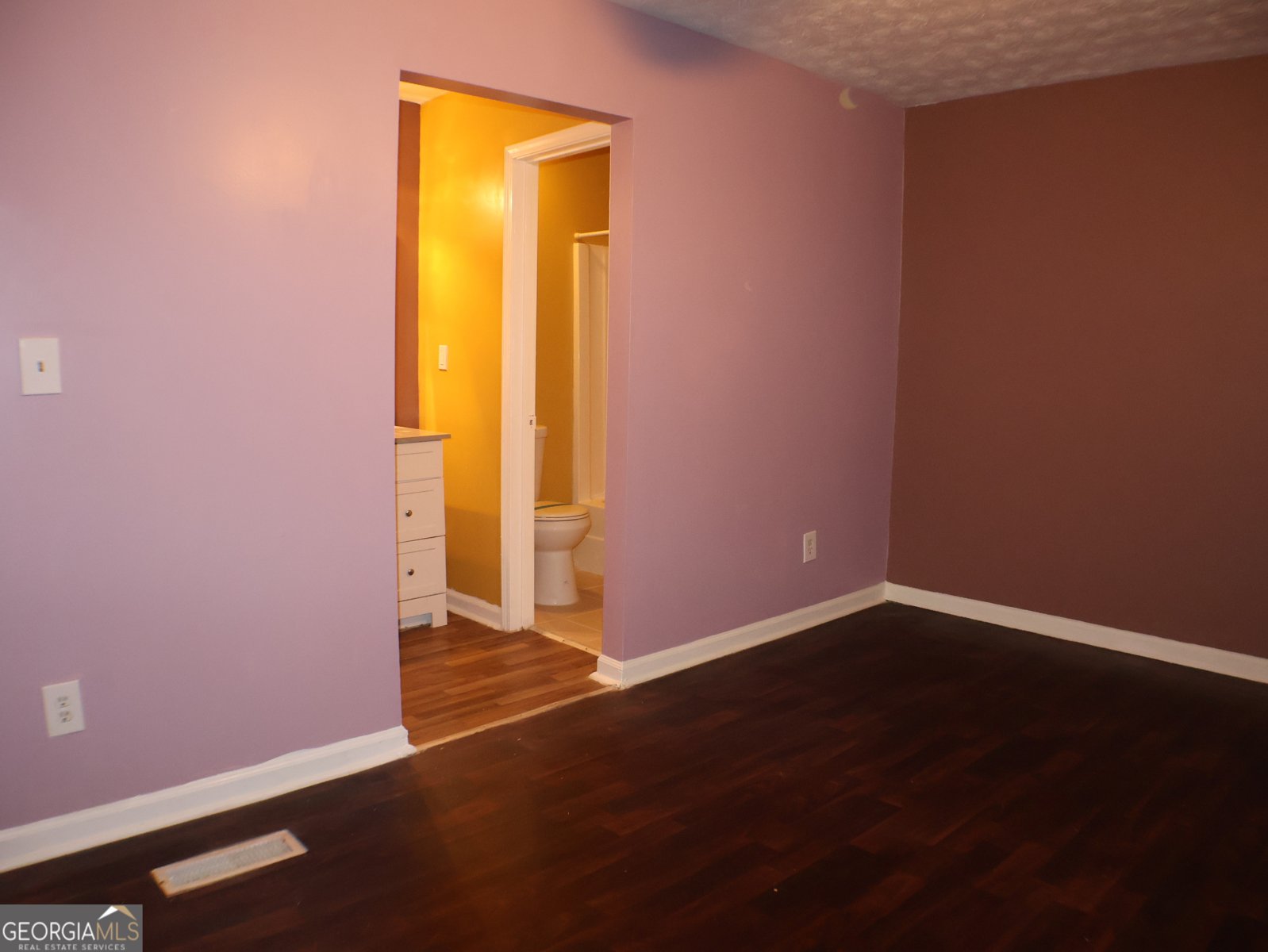 2498 Robinhood Drive Ellenwood - 46