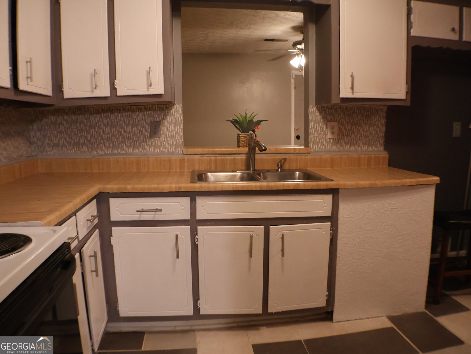 2498 Robinhood Drive Ellenwood - 9