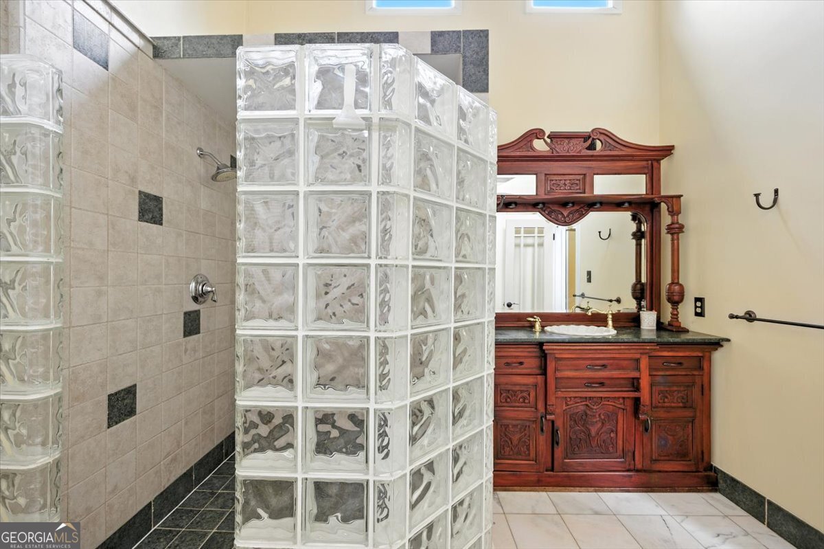 7290 Columbus Road Lizella - 22