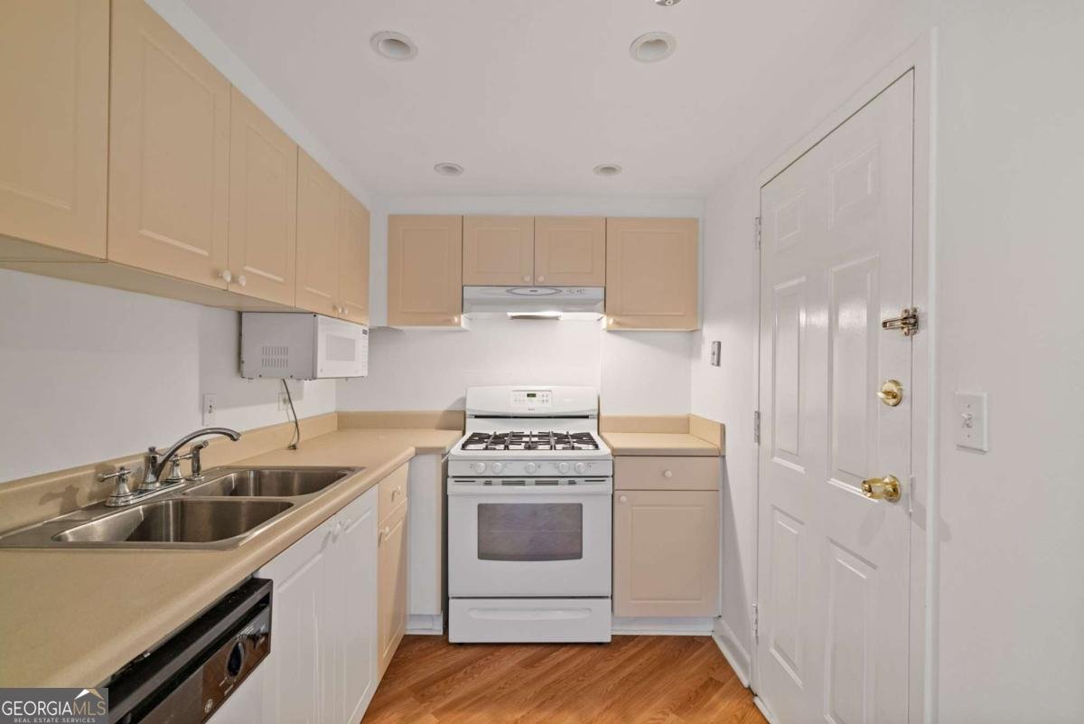 1501 Clairmont Road Decatur - 37