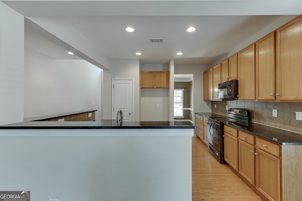 7719 Copper Kettle Way Flowery Branch - 12
