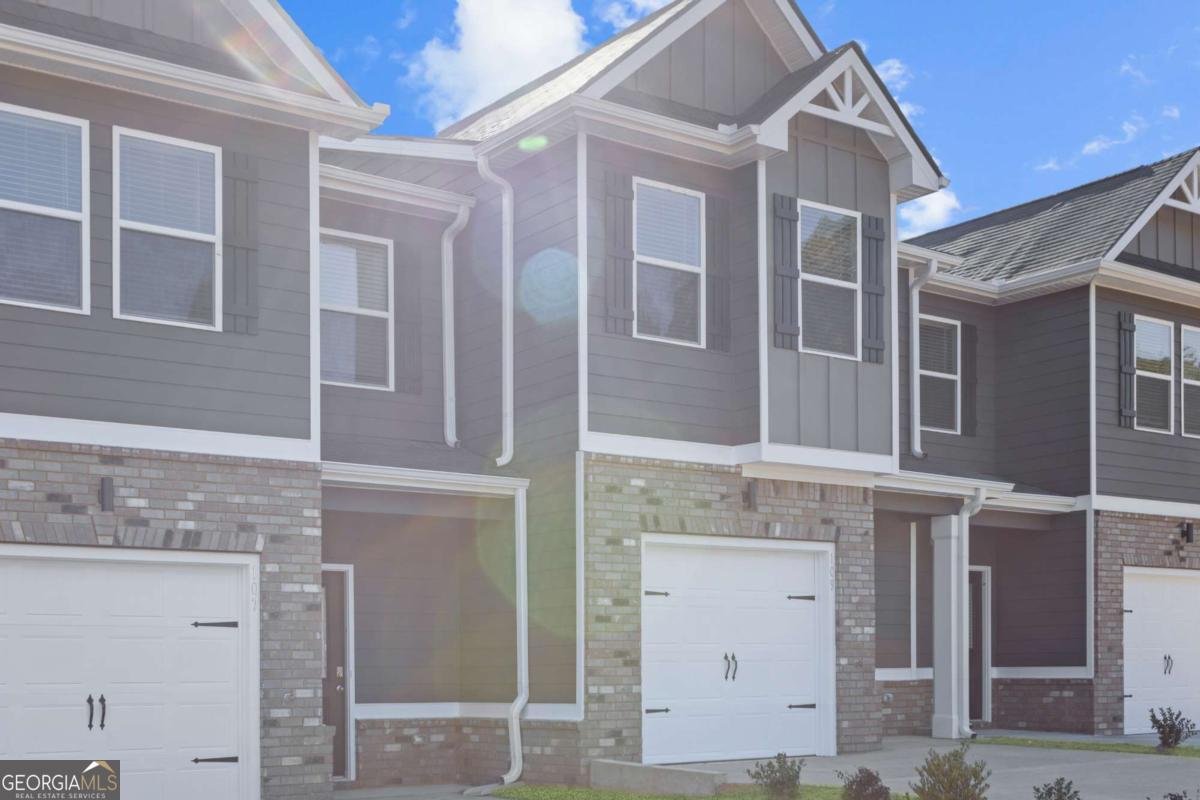 253 Ivey Terrace Temple - 25