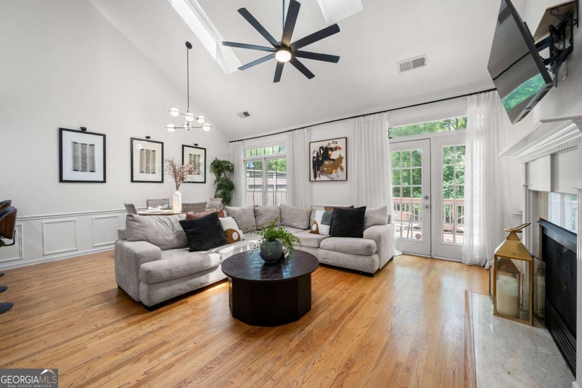 6403 Queens Court Trace Mableton - 5