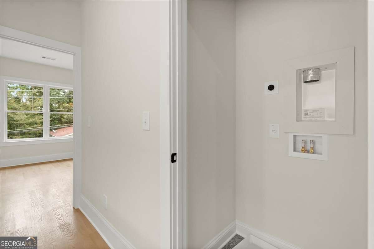 1695 Thomas Street Decatur - 33