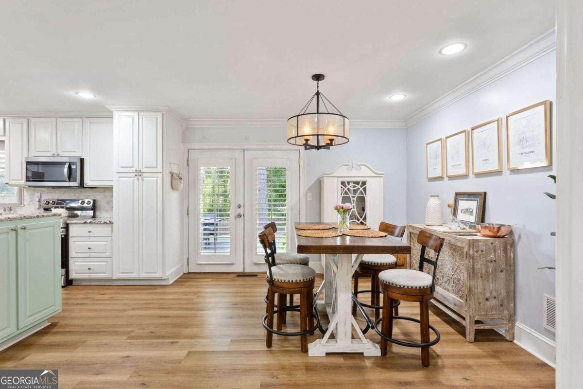2416 Elmwood Circle Atlanta - 16