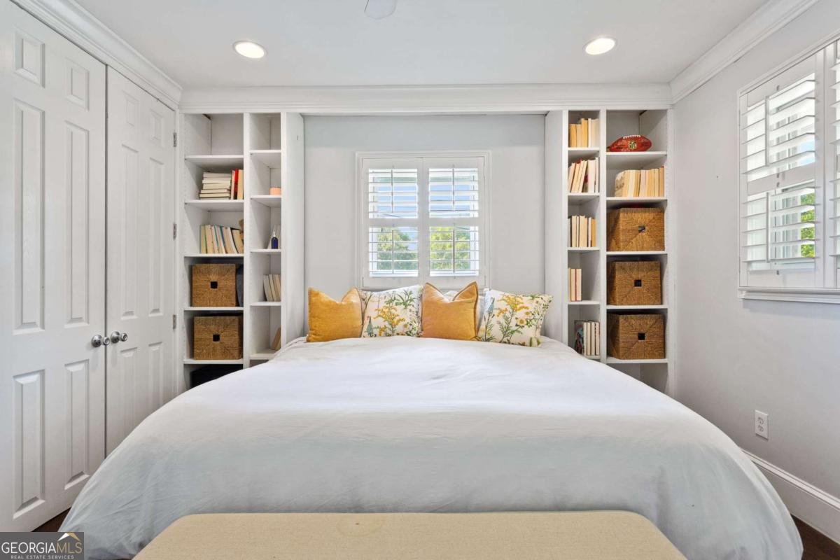 2416 Elmwood Circle Atlanta - 18