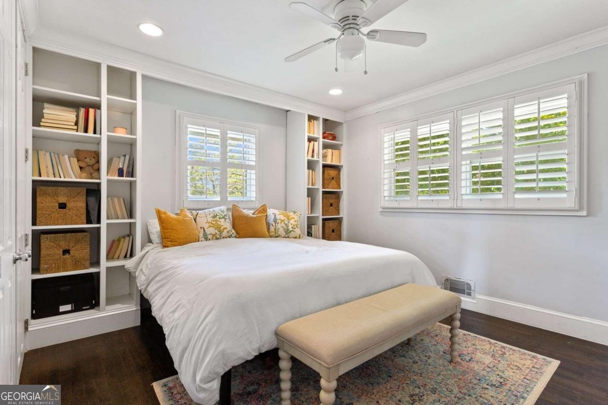 2416 Elmwood Circle Atlanta - 20
