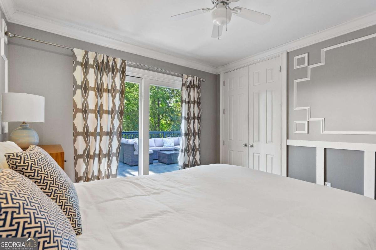 2416 Elmwood Circle Atlanta - 24