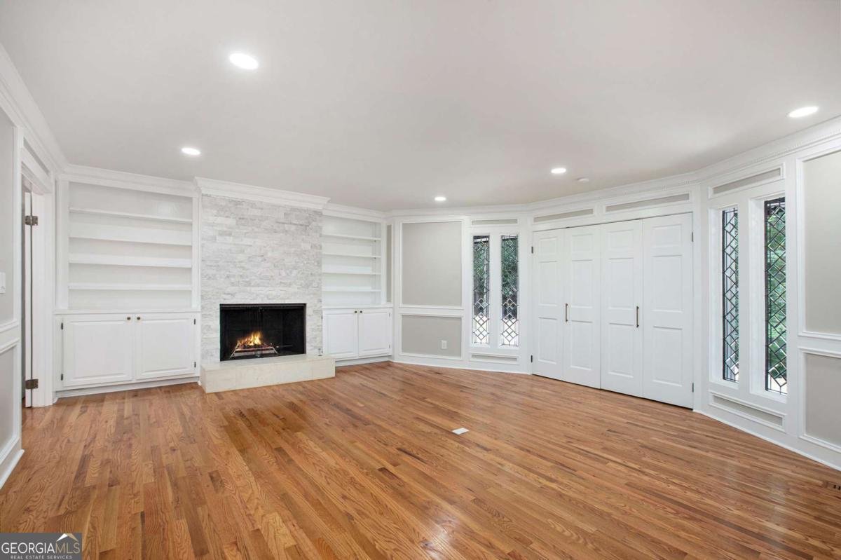 9025 Huntcliff Trace Atlanta - 10