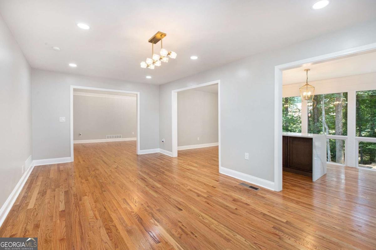 9025 Huntcliff Trace Atlanta - 12