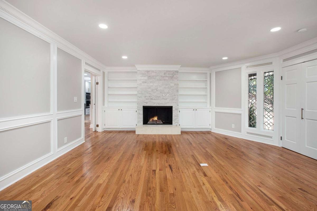 9025 Huntcliff Trace Atlanta - 9