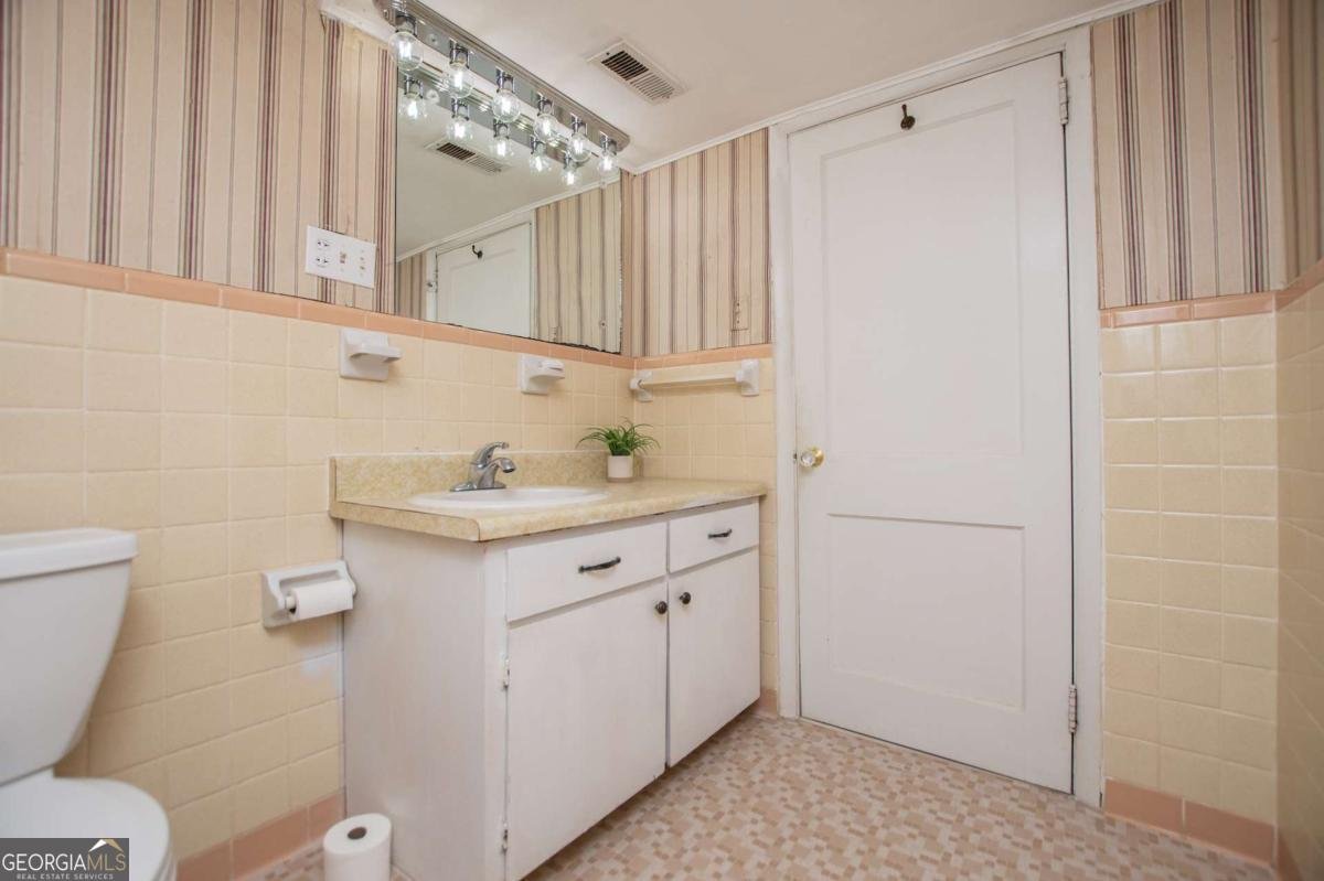 508 College Street Bowdon - 45