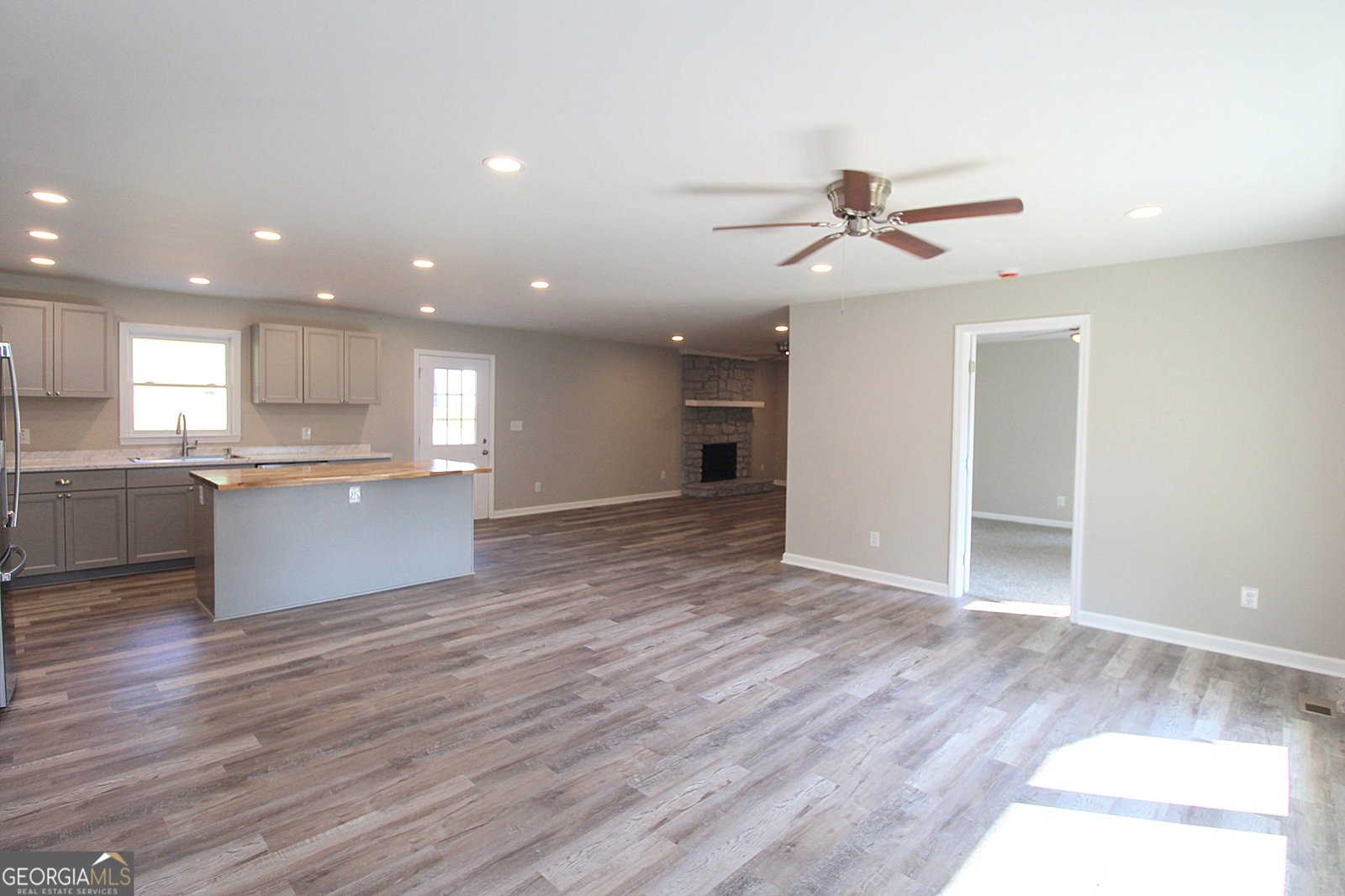 413 Spring Village Rd Lindale - 16
